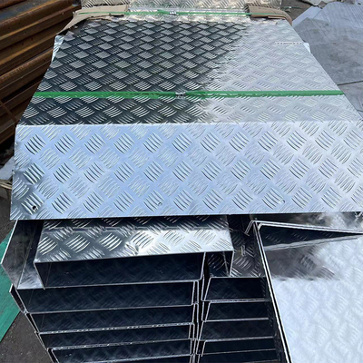 Ein guter Preis. Kopiertes Aluminiumblech 1100 1050 1060 3003 5052 200mm Online