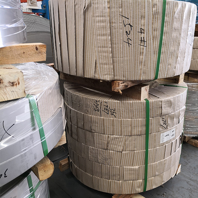 Ein guter Preis. Vorrat 1000 mm Breite Edelstahl-Streifen-Spule Kaltgewalzte Technik Online