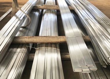 Ein guter Preis. 6mm 304 Bau-Edelstahl-flache Stange für photo-voltaischen Haken Online