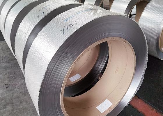 Ein guter Preis. 430 0.04mm Edelstahl-Streifen-Spulen-helle Wärmebehandlung Online
